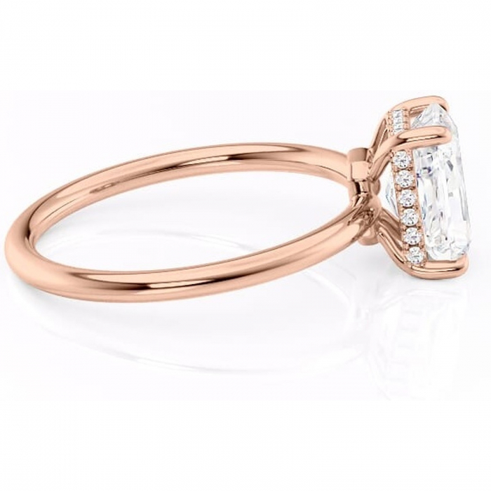 Inel de logodnă Nyla din aur Rose 14kt cu moissanite tăietură radiantă – Montură Kamellie joasă rafinată pentru profil jos | Personalizează și configurează gratuit online [2]