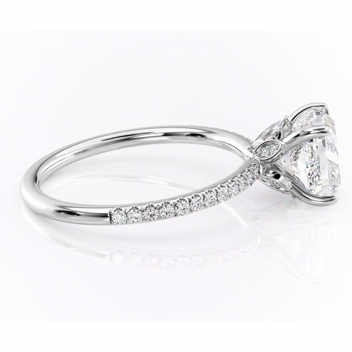 Inel de logodnă Onyxia din aur Alb 14kt cu moissanite tăietură pernă – Montură pavé rafinată pentru profil înalt | Personalizează și configurează gratuit online [2]