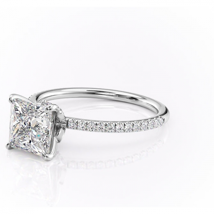 Inel de logodnă Onyxia din aur Alb 14kt cu moissanite tăietură princess – Montură pavé rafinată pentru profil înalt | Personalizează și configurează gratuit online [7]