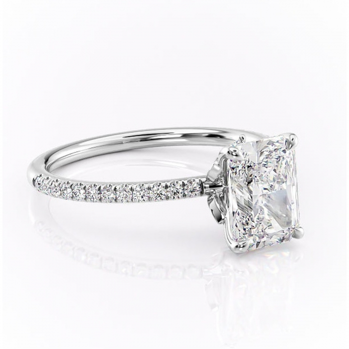 Inel de logodnă Onyxia din aur Alb 14kt cu moissanite tăietură radiantă – Montură pavé rafinată pentru profil înalt | Personalizează și configurează gratuit online [1]