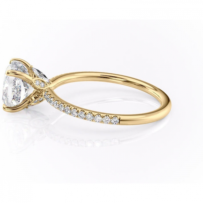 Inel de logodnă Onyxia din aur Galben 14kt cu moissanite tăietură pernă – Montură pavé rafinată pentru profil înalt | Personalizează și configurează gratuit online [6]