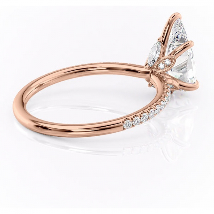 Inel de logodnă Onyxia din aur Rose 18kt cu moissanite tăietură pară – Montură pavé rafinată pentru profil înalt | Personalizează și configurează gratuit online [3]