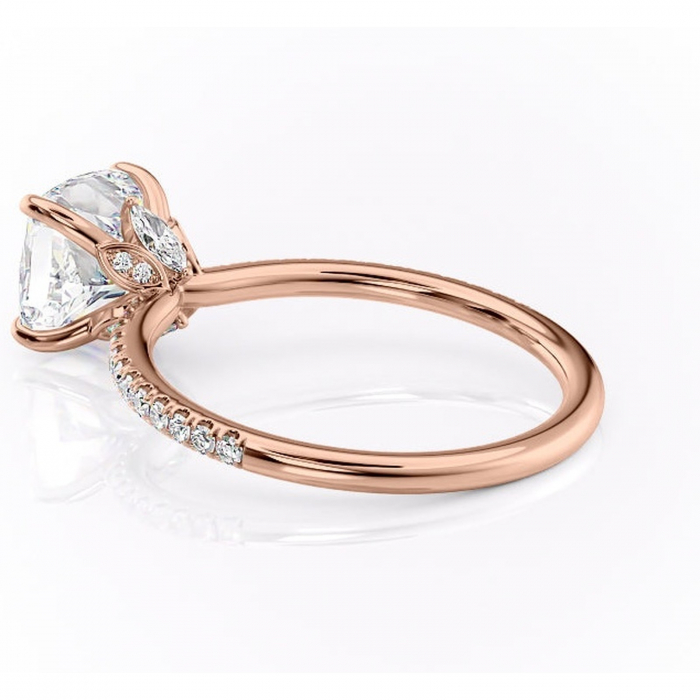 Inel de logodnă Onyxia din aur Rose 14kt cu moissanite tăietură pernă – Montură pavé rafinată pentru profil înalt | Personalizează și configurează gratuit online [5]
