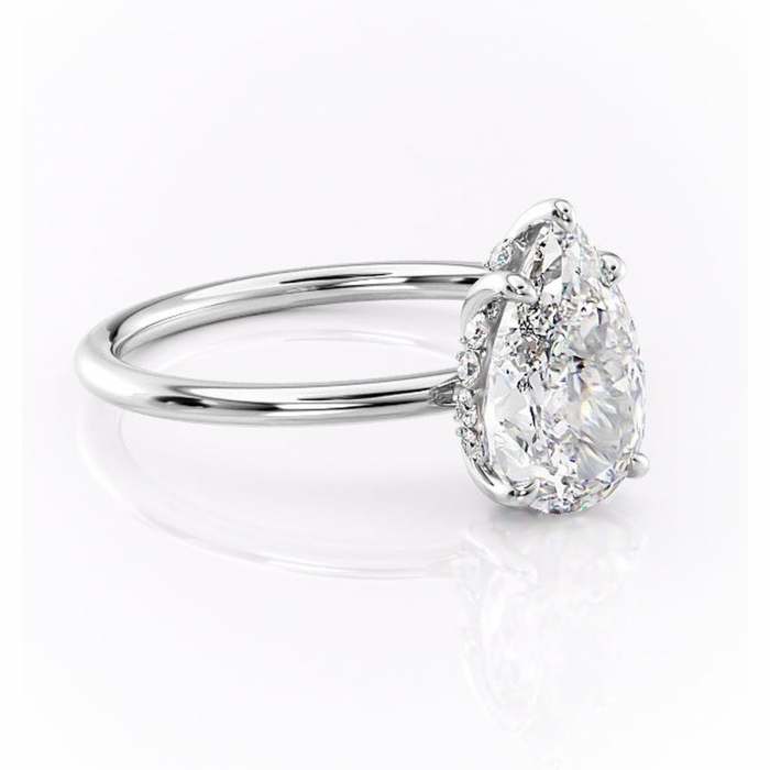 Inel de logodnă Opal din aur Alb 14kt cu moissanite tăietură pară – Solitar rafinată pentru profil jos | Personalizează și configurează gratuit online [1]
