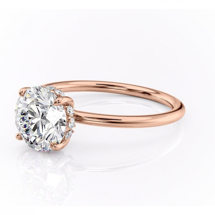Inel de logodnă Opal din aur Rose 14kt cu moissanite tăietură rotundă – Solitar rafinată pentru profil jos | Personalizează și configurează gratuit online [7]