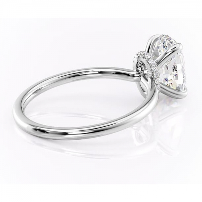 Inel de logodnă Ophelia din aur Alb 14kt cu moissanite tăietură ovală – Solitar rafinată pentru profil înalt | Personalizează și configurează gratuit online [3]
