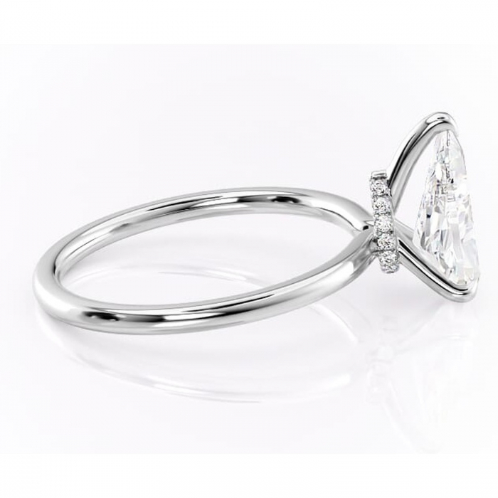 Inel de logodnă Ophelia din aur Alb 14kt cu moissanite tăietură pară – Solitar rafinată pentru profil înalt | Personalizează și configurează gratuit online [2]