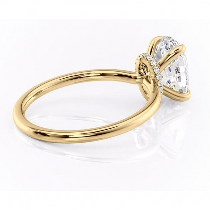 Inel de logodnă Ophelia din aur Galben 18kt cu moissanite tăietură ovală – Solitar rafinată pentru profil înalt | Personalizează și configurează gratuit online [3]