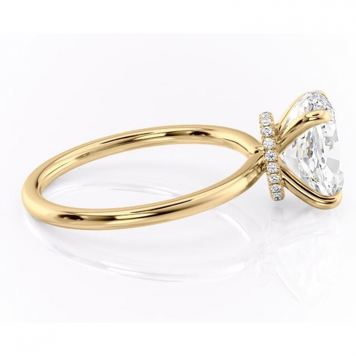 Inel de logodnă Ophelia din aur Galben 18kt cu moissanite tăietură ovală – Solitar rafinată pentru profil înalt | Personalizează și configurează gratuit online [2]