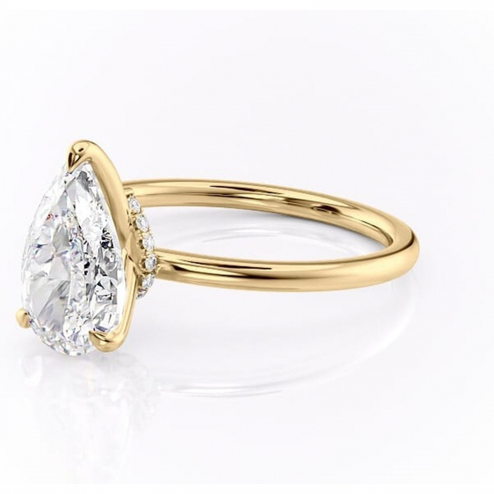 Inel de logodnă Ophelia din aur Galben 14kt cu moissanite tăietură pară – Solitar rafinată pentru profil înalt | Personalizează și configurează gratuit online [7]