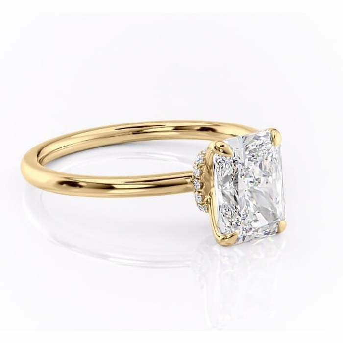 Inel de logodnă Ophelia din aur Galben 18kt cu moissanite tăietură radiantă – Solitar rafinată pentru profil înalt | Personalizează și configurează gratuit online [1]