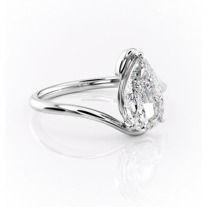 Inel de logodnă Orielle din aur Alb 14kt cu moissanite tăietură pară – Solitar rafinată pentru profil mediu | Personalizează și configurează gratuit online [1]