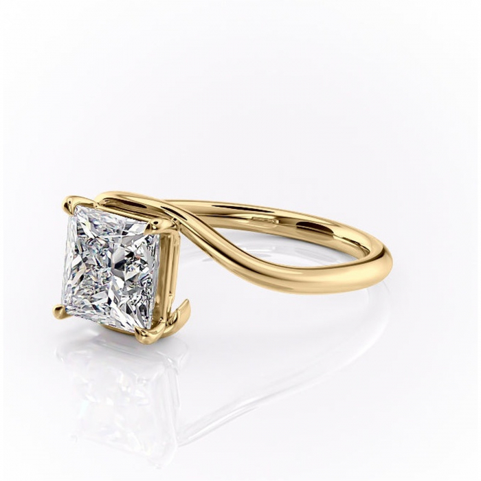 Inel de logodnă Orielle din aur Galben 14kt cu moissanite tăietură princess – Solitar rafinată pentru profil mediu | Personalizează și configurează gratuit online [7]