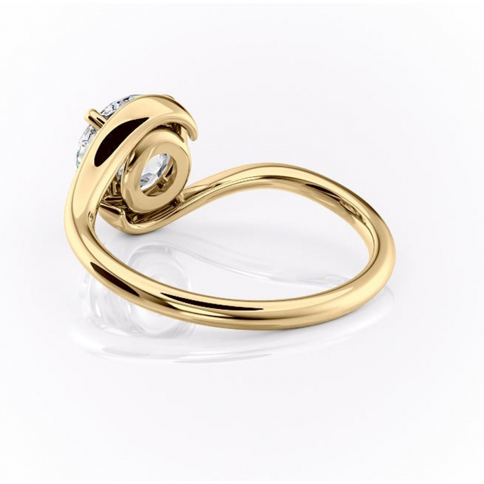 Inel de logodnă Orielle din aur Galben 14kt cu moissanite tăietură rotundă – Solitar rafinată pentru profil mediu | Personalizează și configurează gratuit online [4]