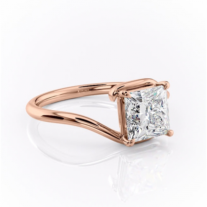 Inel de logodnă Orielle din aur Rose 14kt cu moissanite tăietură princess – Solitar rafinată pentru profil mediu | Personalizează și configurează gratuit online [1]
