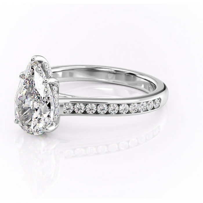 Inel de logodnă Perla din aur Alb 14kt cu moissanite tăietură pară – Montură cu canal rafinată pentru profil înalt | Personalizează și configurează gratuit online [7]