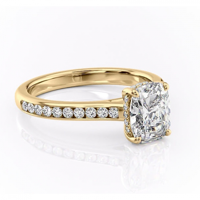 Inel de logodnă Perla din aur Galben 14kt cu moissanite tăietură asscher – Montură cu canal rafinată pentru profil înalt | Personalizează și configurează gratuit online [1]