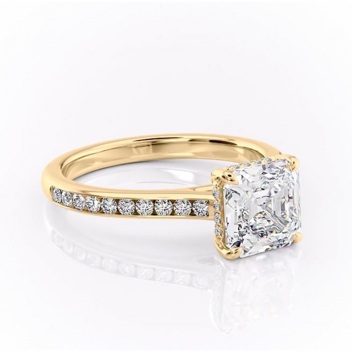 Inel de logodnă Perla din aur Galben 18kt cu moissanite tăietură asscher – Montură cu canal rafinată pentru profil înalt | Personalizează și configurează gratuit online [1]