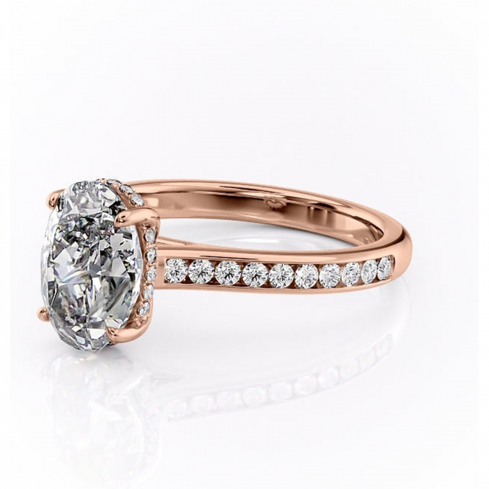 Inel de logodnă Perla din aur Rose 14kt cu moissanite tăietură ovală – Montură cu canal rafinată pentru profil înalt | Personalizează și configurează gratuit online [7]