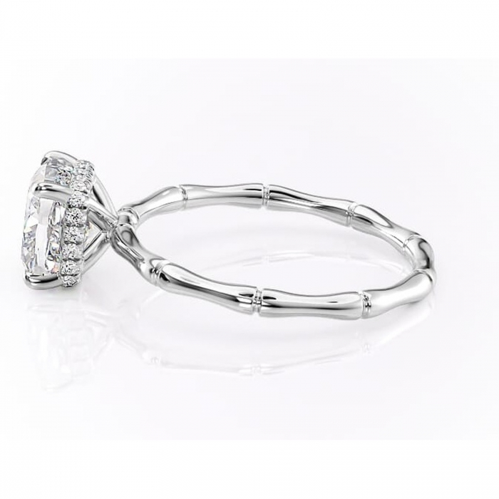 Inel de logodnă Poppy din aur Alb 18kt cu moissanite tăietură pernă – Solitar rafinată pentru profil înalt | Personalizează și configurează gratuit online [6]