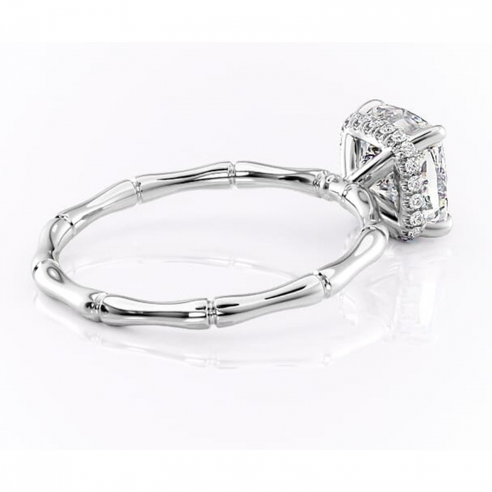 Inel de logodnă Poppy din aur Alb 18kt cu moissanite tăietură pernă – Solitar rafinată pentru profil înalt | Personalizează și configurează gratuit online [3]