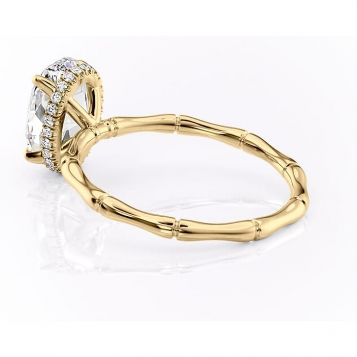 Inel de logodnă Poppy din aur Galben 18kt cu moissanite tăietură ovală – Solitar rafinată pentru profil înalt | Personalizează și configurează gratuit online [5]