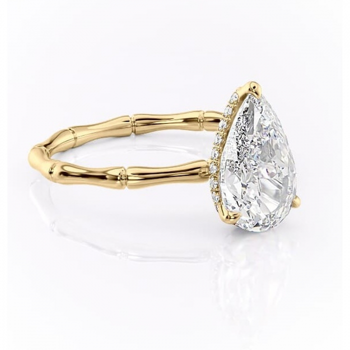 Inel de logodnă Poppy din aur Galben 14kt cu moissanite tăietură pară – Solitar rafinată pentru profil înalt | Personalizează și configurează gratuit online [1]