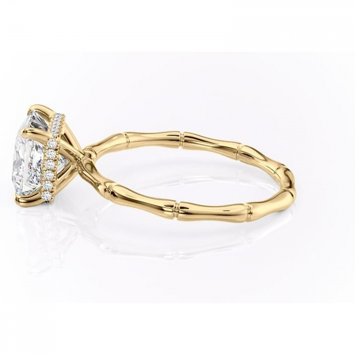 Inel de logodnă Poppy din aur Galben 18kt cu moissanite tăietură princess – Solitar rafinată pentru profil înalt | Personalizează și configurează gratuit online [6]