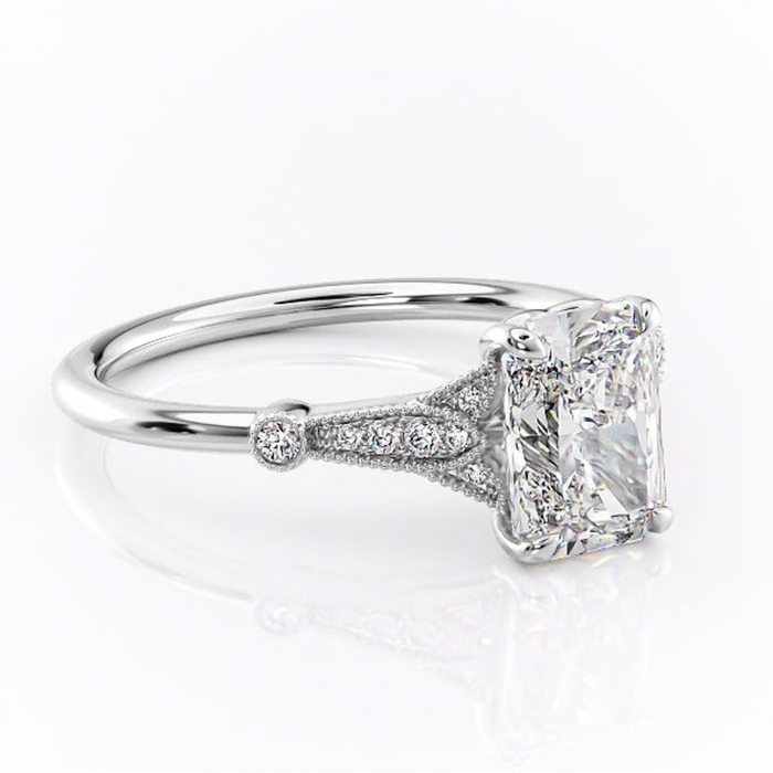 Inel de logodnă Quartzelle din aur Alb 14kt cu moissanite tăietură radiantă – Pietre laterale rafinată pentru profil înalt | Personalizează și configurează gratuit online [1]