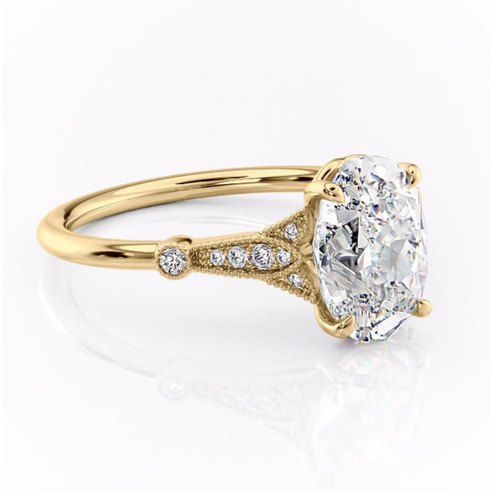 Inel de logodnă Quartzelle din aur Galben 14kt cu moissanite tăietură ovală – Pietre laterale rafinată pentru profil înalt | Personalizează și configurează gratuit online [1]
