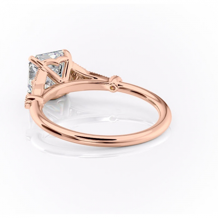 Inel de logodnă Quartzelle din aur Rose 14kt cu moissanite tăietură asscher – Pietre laterale rafinată pentru profil înalt | Personalizează și configurează gratuit online [4]
