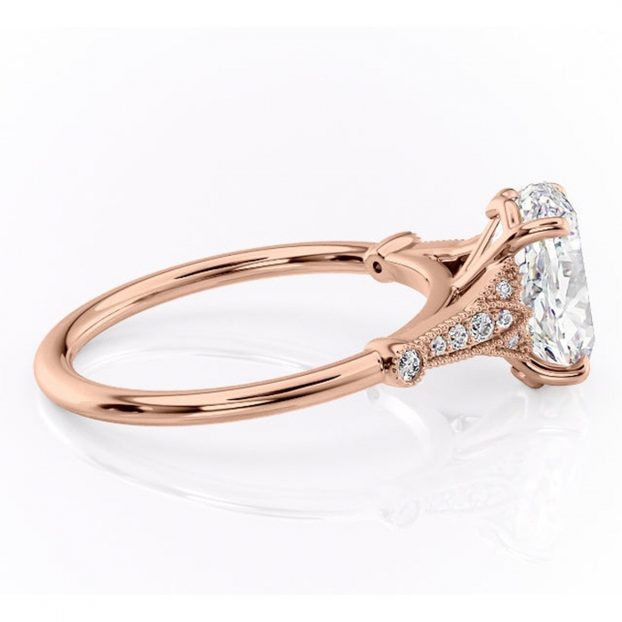 Inel de logodnă Quartzelle din aur Rose 14kt cu moissanite tăietură ovală – Pietre laterale rafinată pentru profil înalt | Personalizează și configurează gratuit online [2]