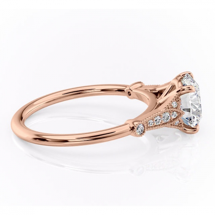 Inel de logodnă Quartzelle din aur Rose 14kt cu moissanite tăietură rotundă – Pietre laterale rafinată pentru profil înalt | Personalizează și configurează gratuit online [2]