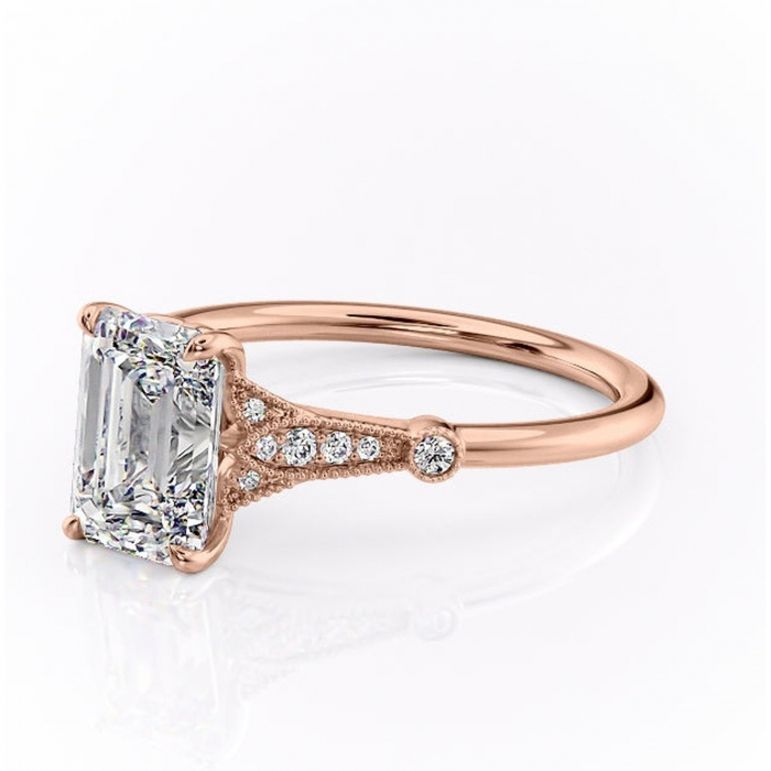 Inel de logodnă Quartzelle din aur Rose 14kt cu moissanite tăietură smarald – Pietre laterale rafinată pentru profil înalt | Personalizează și configurează gratuit online [7]