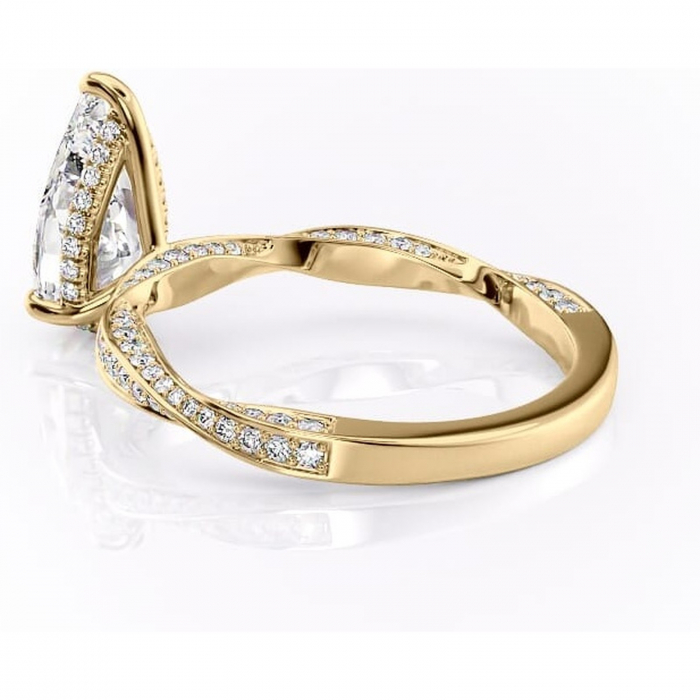 Inel de logodnă Rhea din aur Galben 18kt cu moissanite tăietură pară – Montură pavé rafinată pentru profil înalt | Personalizează și configurează gratuit online [5]