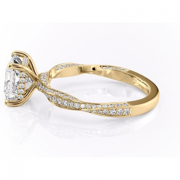 Inel de logodnă Rhea din aur Galben 14kt cu moissanite tăietură princess – Montură pavé rafinată pentru profil înalt | Personalizează și configurează gratuit online [6]