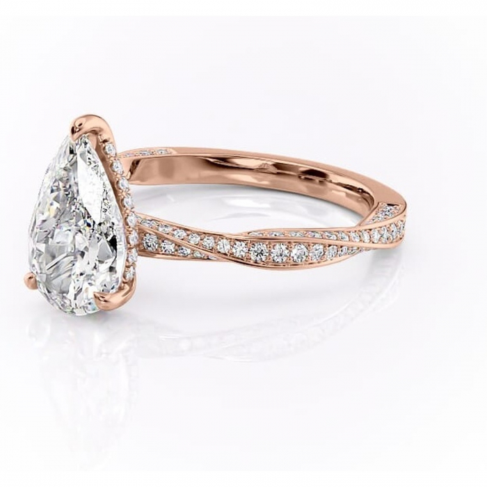 Inel de logodnă Rhea din aur Rose 14kt cu moissanite tăietură pară – Montură pavé rafinată pentru profil înalt | Personalizează și configurează gratuit online [7]