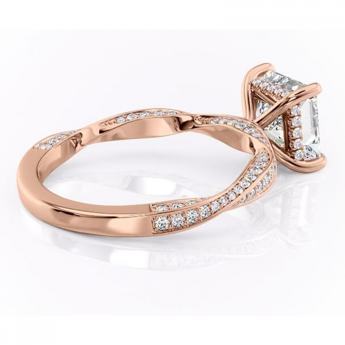 Inel de logodnă Rhea din aur Rose 14kt cu moissanite tăietură princess – Montură pavé rafinată pentru profil înalt | Personalizează și configurează gratuit online [3]