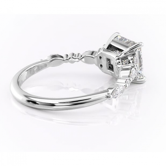 Inel de logodnă Rosamund din aur Alb 14kt cu moissanite tăietură princess – Pietre laterale rafinată pentru profil mediu | Personalizează și configurează gratuit online [3]