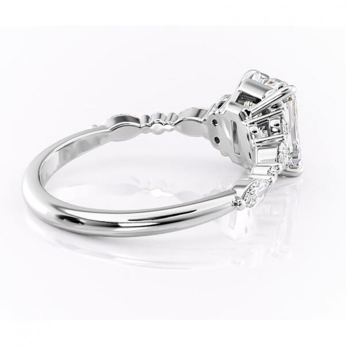 Inel de logodnă Rosamund din aur Alb 14kt cu moissanite tăietură radiantă – Pietre laterale rafinată pentru profil mediu | Personalizează și configurează gratuit online [3]