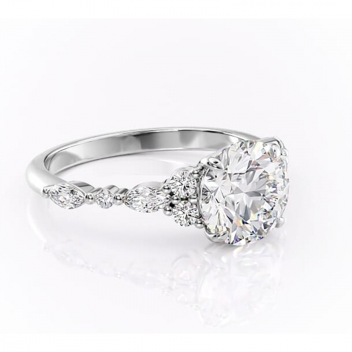 Inel de logodnă Rosamund din aur Alb 14kt cu moissanite tăietură rotundă – Pietre laterale rafinată pentru profil mediu | Personalizează și configurează gratuit online [1]