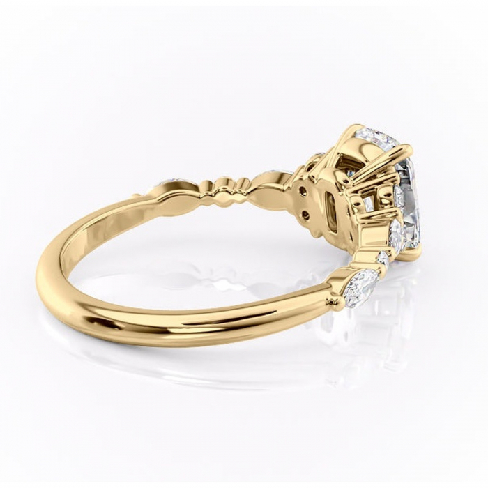 Inel de logodnă Rosamund din aur Galben 14kt cu moissanite tăietură asscher – Pietre laterale rafinată pentru profil mediu | Personalizează și configurează gratuit online [3]