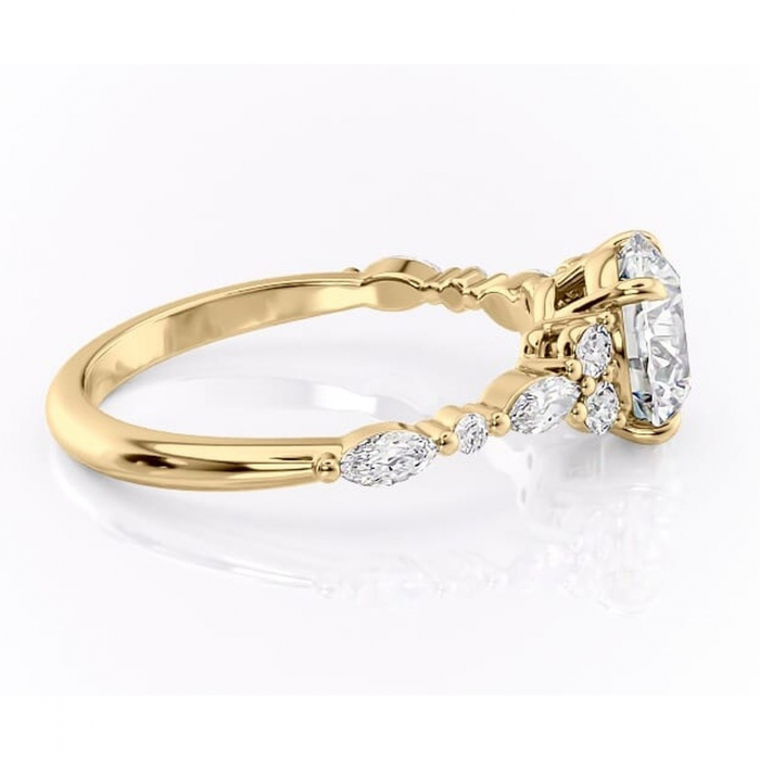 Inel de logodnă Rosamund din aur Galben 14kt cu moissanite tăietură rotundă – Pietre laterale rafinată pentru profil mediu | Personalizează și configurează gratuit online [2]