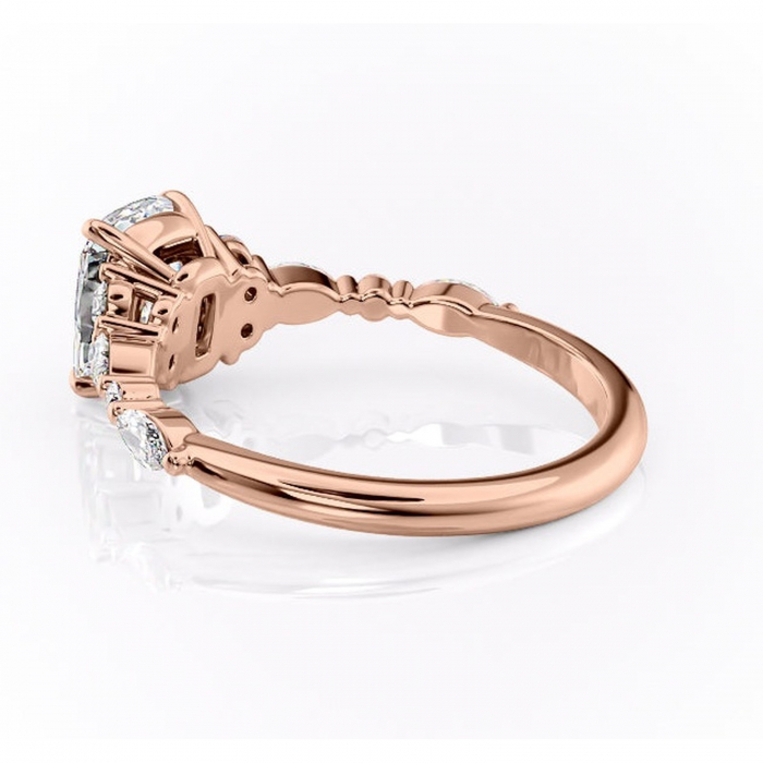 Inel de logodnă Rosamund din aur Rose 14kt cu moissanite tăietură asscher – Pietre laterale rafinată pentru profil mediu | Personalizează și configurează gratuit online [5]