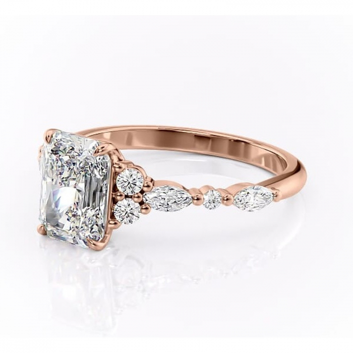 Inel de logodnă Rosamund din aur Rose 14kt cu moissanite tăietură radiantă – Pietre laterale rafinată pentru profil mediu | Personalizează și configurează gratuit online [7]