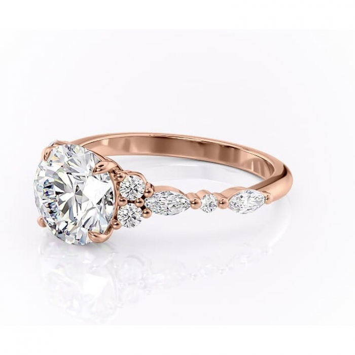 Inel de logodnă Rosamund din aur Rose 14kt cu moissanite tăietură rotundă – Pietre laterale rafinată pentru profil mediu | Personalizează și configurează gratuit online [7]