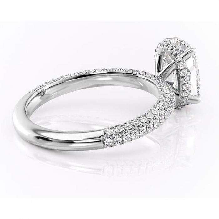 Inel de logodnă Rosewyn din aur Alb 14kt cu moissanite tăietură ovală – Montură pavé rafinată pentru profil înalt | Personalizează și configurează gratuit online [3]