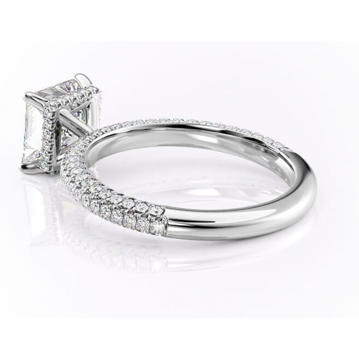 Inel de logodnă Rosewyn din aur Alb 18kt cu moissanite tăietură princess – Montură pavé rafinată pentru profil înalt | Personalizează și configurează gratuit online [5]