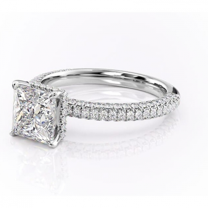 Inel de logodnă Rosewyn din aur Alb 18kt cu moissanite tăietură princess – Montură pavé rafinată pentru profil înalt | Personalizează și configurează gratuit online [7]