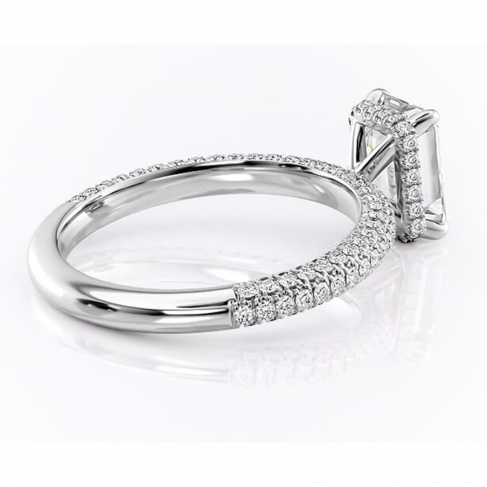 Inel de logodnă Rosewyn din aur Alb 14kt cu moissanite tăietură smarald – Montură pavé rafinată pentru profil înalt | Personalizează și configurează gratuit online [3]